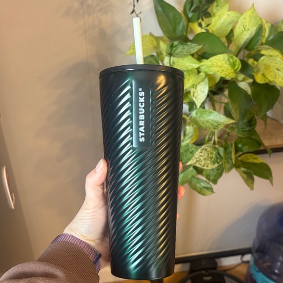 Starbucks Other - 2022 Starbucks Green Swirl Forest Textured Stainless Steel Venti Tumbler 24 oz
